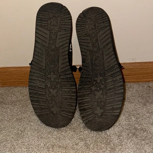 Men’s Hey Dude Charcoal and White Marble Loafers - Picture 6 of 6